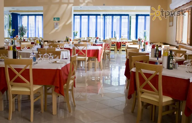 Фото отеля Rado Hotel 3* Lido di Jesolo Itālija bāri un restorāni