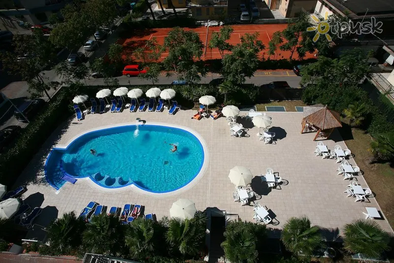 Фото отеля Helios Hotel 4* Lido di Jesolo Itālija ārpuse un baseini