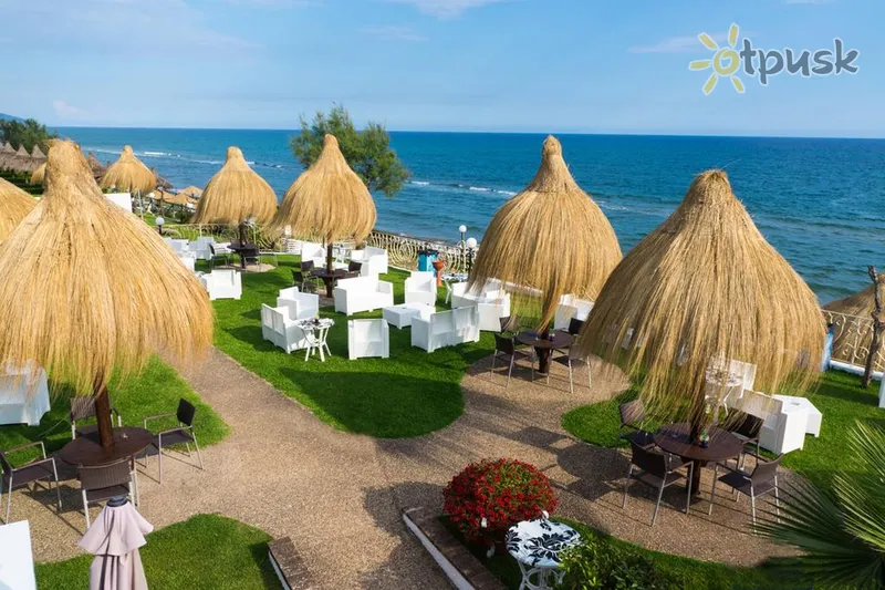 Фото отеля Holiday Village 4* Тірренське узбережжя Італія бари та ресторани