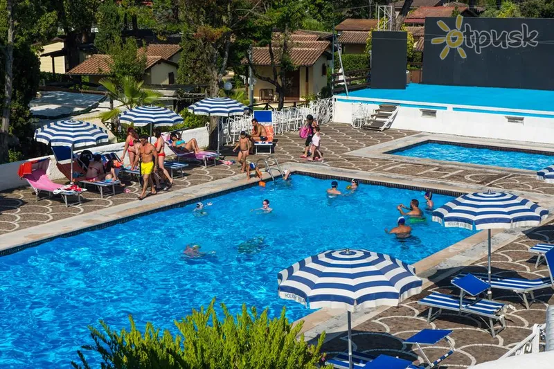 Фото отеля Holiday Village 4* Тирренское побережье Италия экстерьер и бассейны