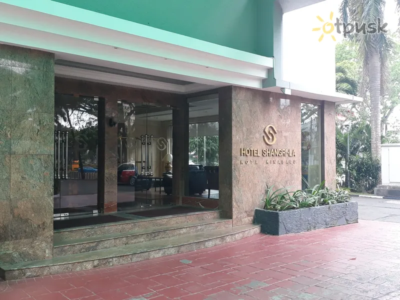 Фото отеля Shangri-la Hotel Kota Kinabalu 3* Кота Кинабалу Малайзия экстерьер и бассейны