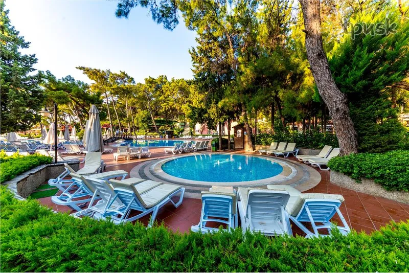 Фото отеля Grand Yazici Club Turban HV1 Мармаріс Туреччина екстер'єр та басейни