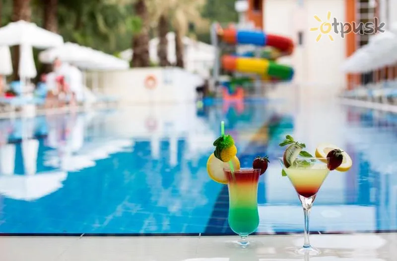 Фото отеля Lavia Hotels Kemer 4* Кемер Туреччина екстер'єр та басейни