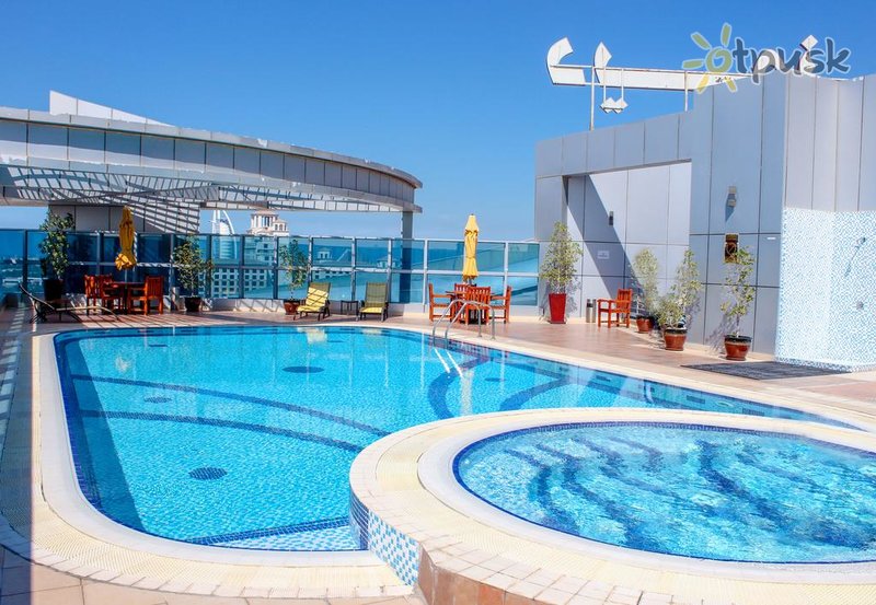 Фото отеля Time Dunes Hotel Apartments Al Barsha 3* Дубай ОАЭ экстерьер и бассейны