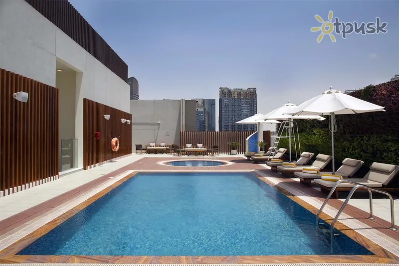 Фото отеля Grayton Hotel 4* Дубай ОАЭ экстерьер и бассейны