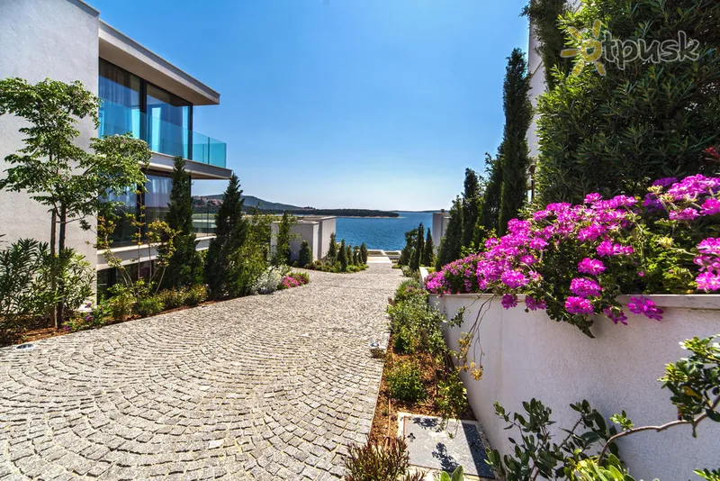 Фото отеля Golden Rays Luxury Villas 5* Primosten Kroatija išorė ir baseinai