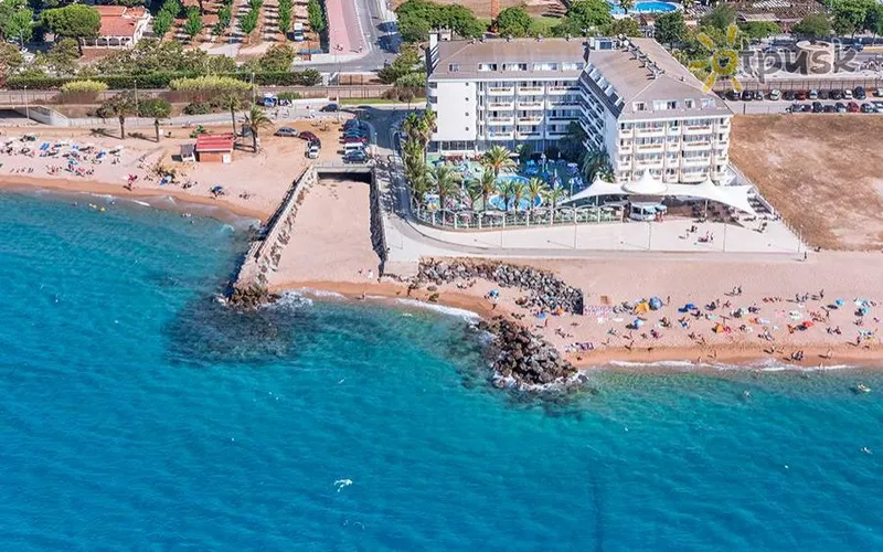 Фото отеля Caprici Hotel 4* Kosta del Maresme Spānija pludmale
