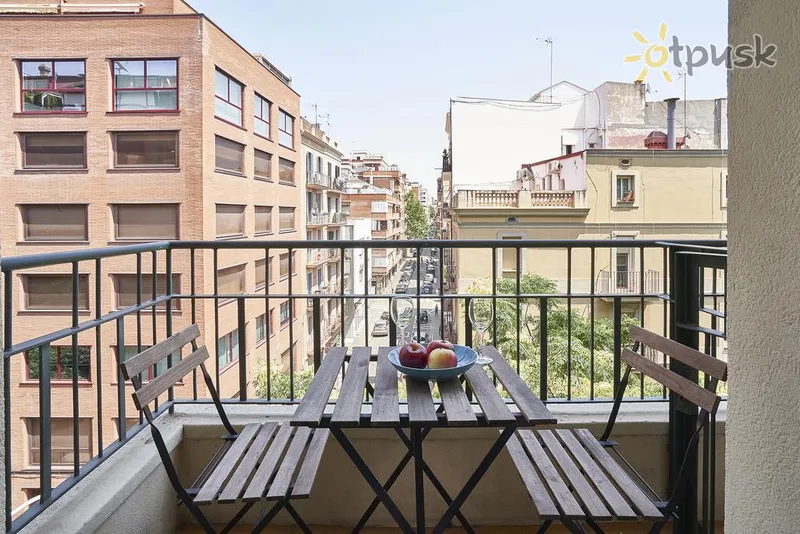 Фото отеля Ainb Diagonal Francesc Macia Apartments 3* Барселона Іспанія номери