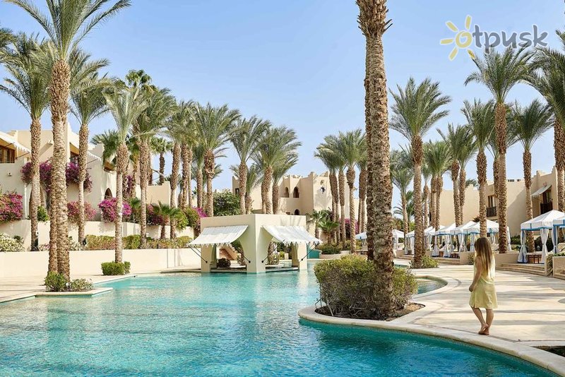 Фото отеля Four Seasons Resort Sharm El Sheikh 5* Шарм ель шейх Єгипет екстер'єр та басейни