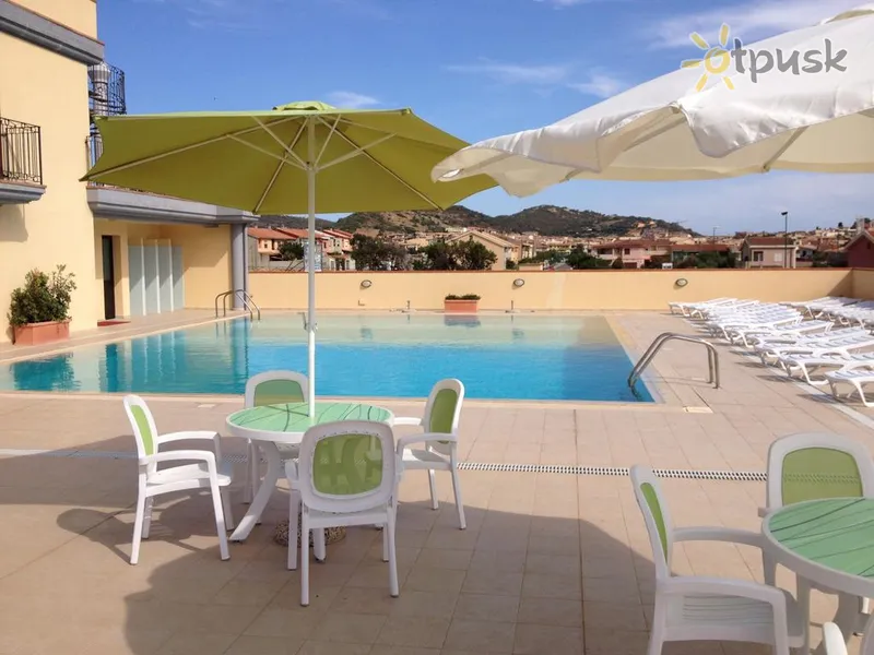 Фото отеля Residence Le Fontane 3* о. Сардинія Італія екстер'єр та басейни