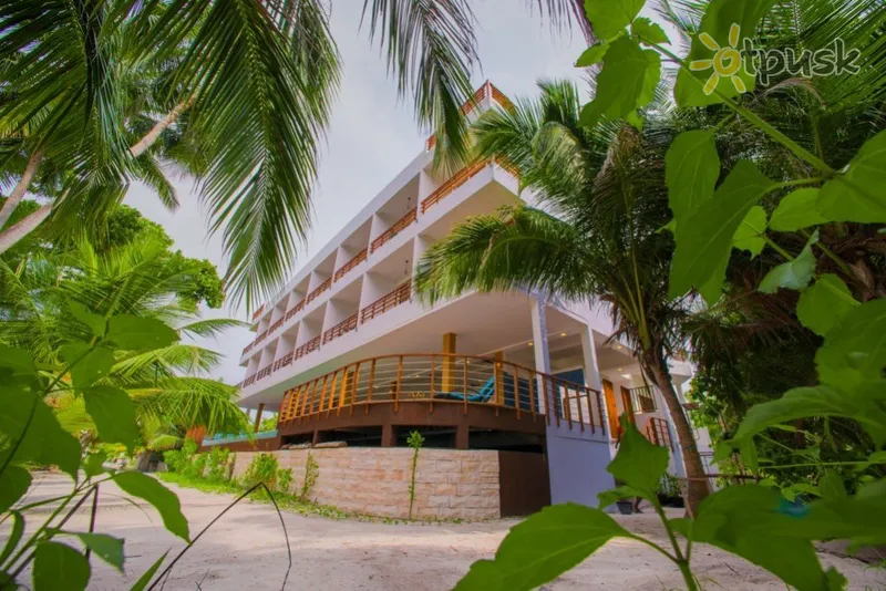 Фото отеля Kiha Beach Maldives 4* Баа Атолл Мальдивы экстерьер и бассейны