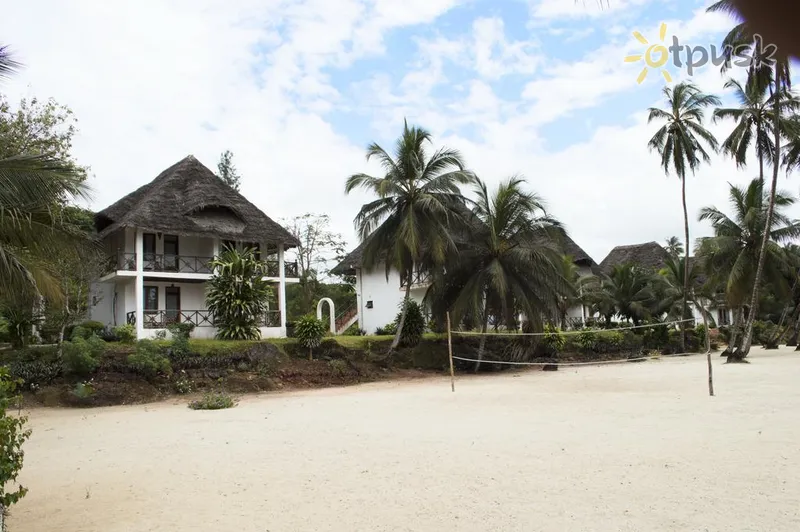 Фото отеля Maars Resort 3* Чвака Танзания пляж