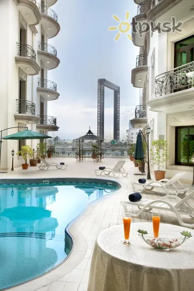 Фото отеля Al Waleed Palace Hotel Apartments - Oud Metha 4* Dubaija AAE ārpuse un baseini