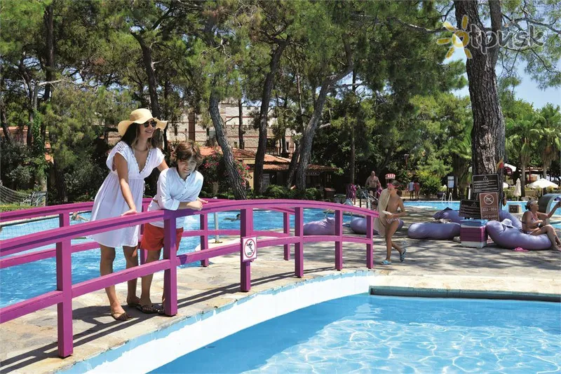 Фото отеля Ulusoy Kemer Holiday Club HV1 Кемер Туреччина екстер'єр та басейни
