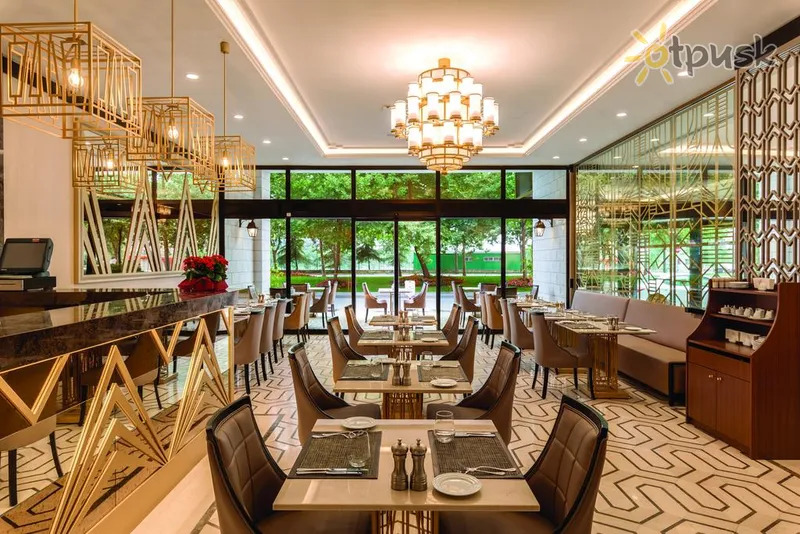 Фото отеля Ramada Hotel & Suites Istanbul Golden Horn 5* Стамбул Туреччина бари та ресторани