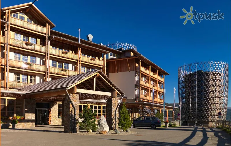 Фото отеля Falkensteiner Cristallo Hotel 4* Кицбюэль Австрия экстерьер и бассейны