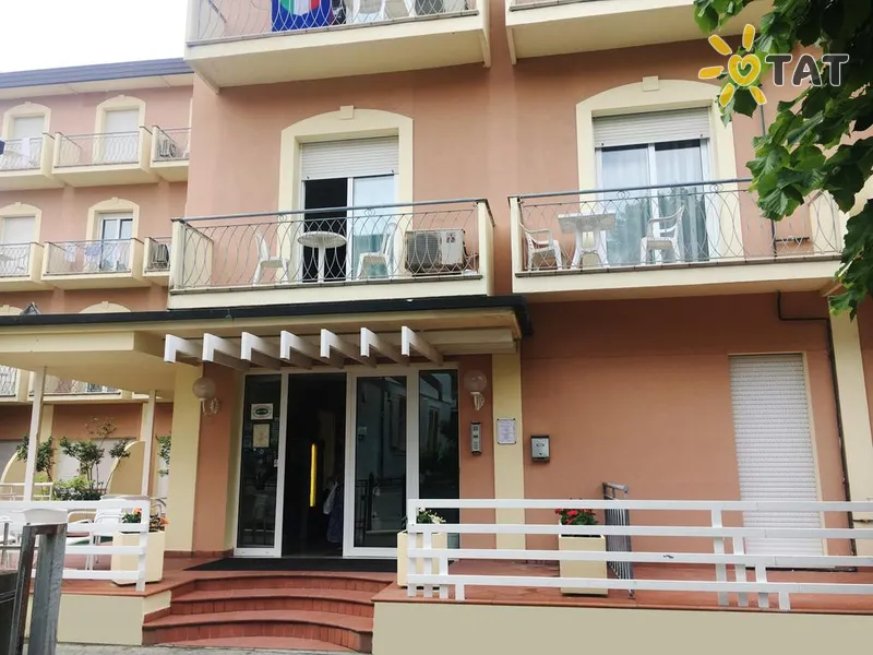 Фото отеля I Girasoli Residence 3* Ріміні Італія екстер'єр та басейни