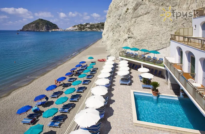 Фото отеля Vittorio Beach Resort Hotel 3* о. Искья Италия пляж