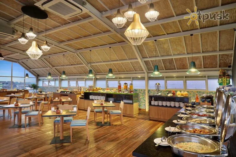 Фото отеля Aston Canggu Beach Resort 4* Кута (о. Балі) Індонезія бари та ресторани