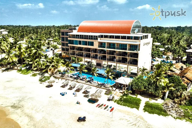 Фото отеля Lavanga Resort & Spa 5* Хіккадува Шрі Ланка пляж