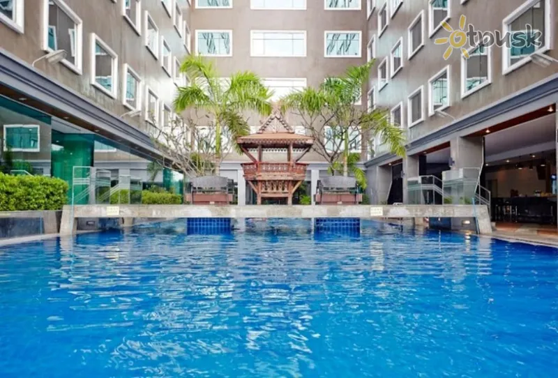 Фото отеля Ease Jomtien Hotel 3* Паттайя Таиланд экстерьер и бассейны