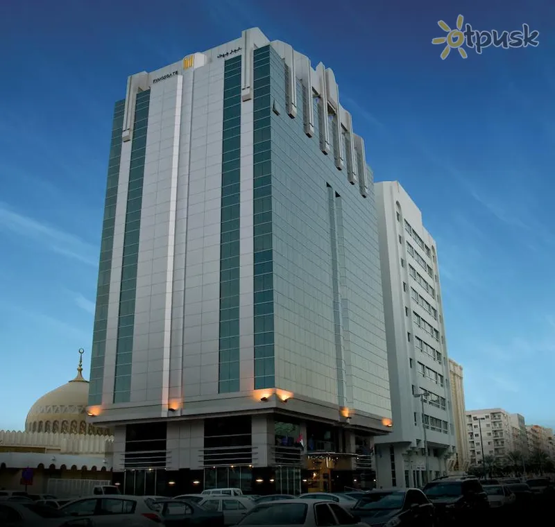Фото отеля Kingsgate Hotel by Millennium 3* Абу Даби ОАЭ экстерьер и бассейны