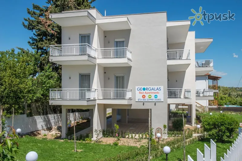 Фото отеля Georgalas Rest Apartments 3* Halkidiki — Nea Kallikratia Grieķija ārpuse un baseini