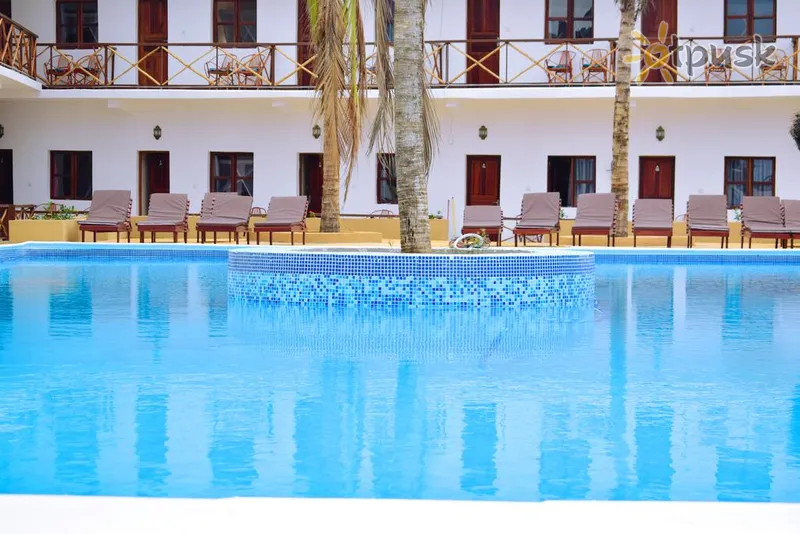 Фото отеля Amaan Nungwi Hotel 3* Nungvi Tanzānija ārpuse un baseini
