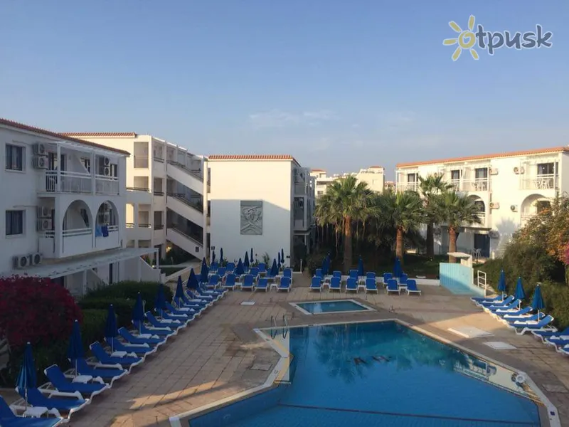 Фото отеля Amore Hotel Apartments 3* Protaras Kipras išorė ir baseinai