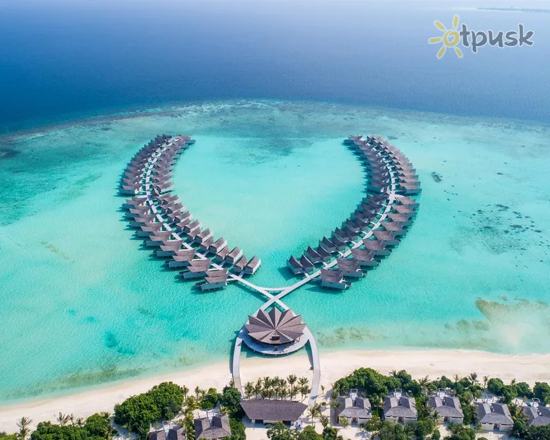Фото отеля Movenpick Resort Kuredhivaru Maldives 5* Nunu atolas Maldyvai išorė ir baseinai