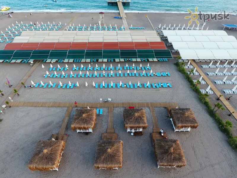 Фото отеля Ramada Resort by Wyndham Lara 5* Antālija Turcija pludmale