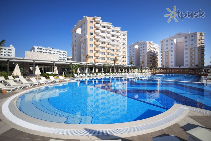 Фото отеля Ramada Resort by Wyndham Lara 5* Анталия Турция экстерьер и бассейны