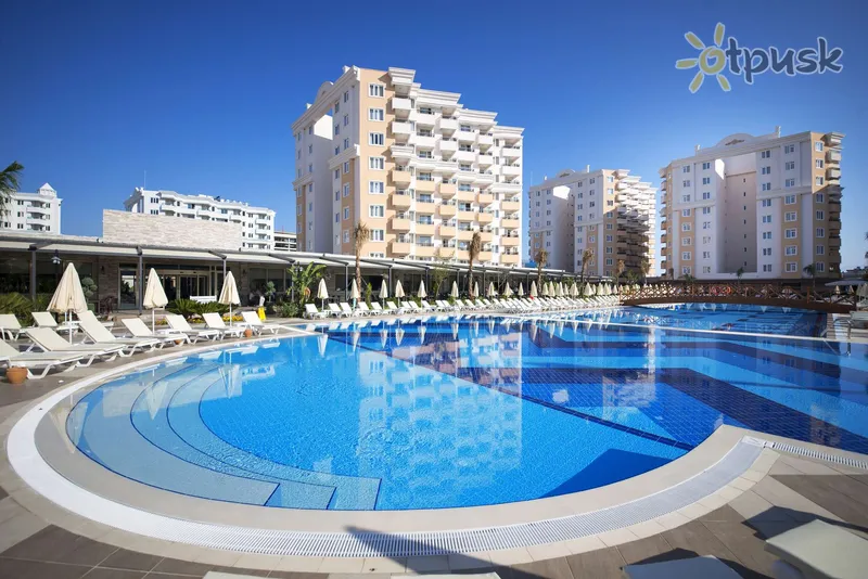 Фото отеля Ramada Resort by Wyndham Lara 5* Antalija Turkija išorė ir baseinai