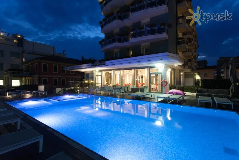 Фото отеля Adlon Hotel 4* Lido di Jesolo Italija išorė ir baseinai