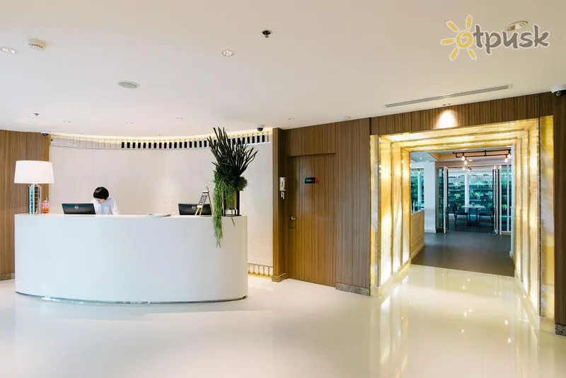 Фото отеля Citrus Sukhumvit 11 by Compass Hospitality 4* Бангкок Таиланд лобби и интерьер
