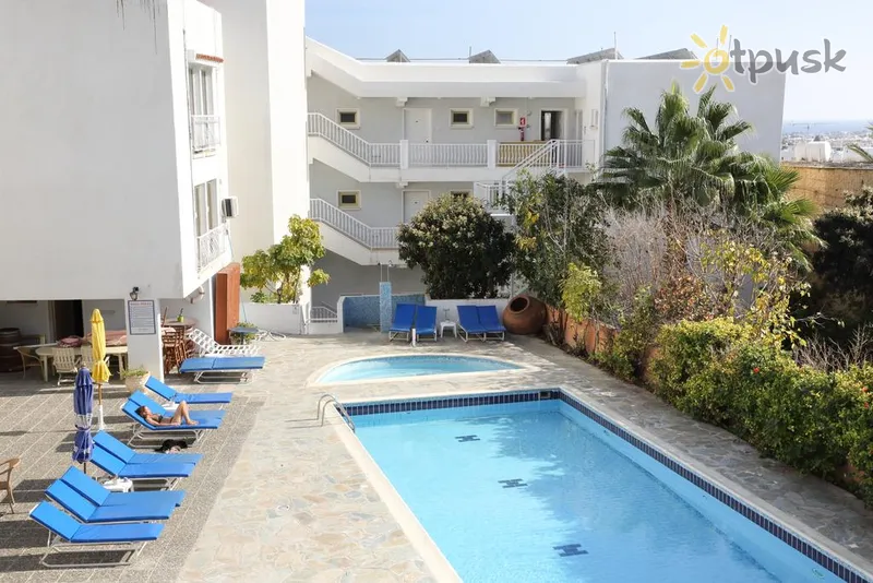 Фото отеля Antonis G Hotel Apartments 3* Ларнака Кипр экстерьер и бассейны