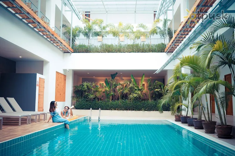 Фото отеля Nonnee Hostel Kata Beach Пхукет 3* о. Пхукет Таїланд екстер'єр та басейни