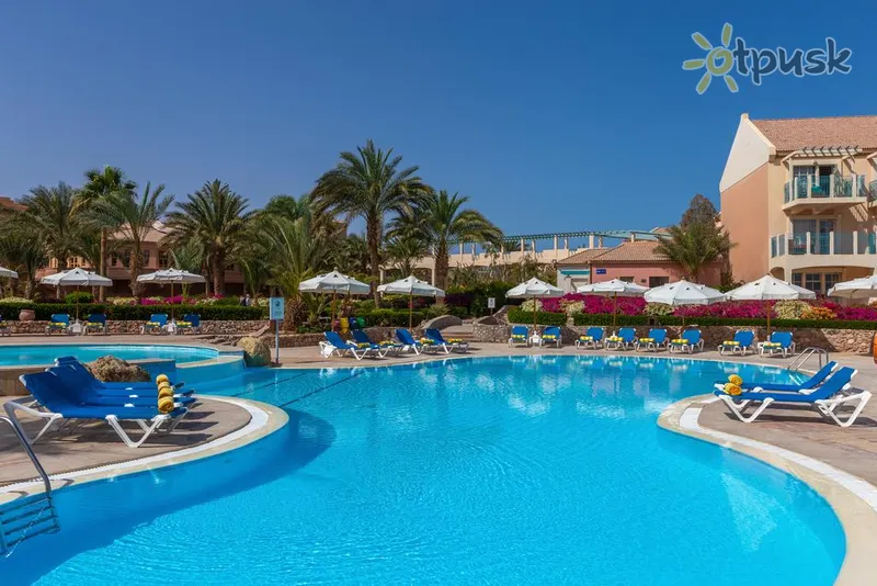 Фото отеля Movenpick Resort & Spa El Gouna 5* Ель-Гуна Єгипет екстер'єр та басейни