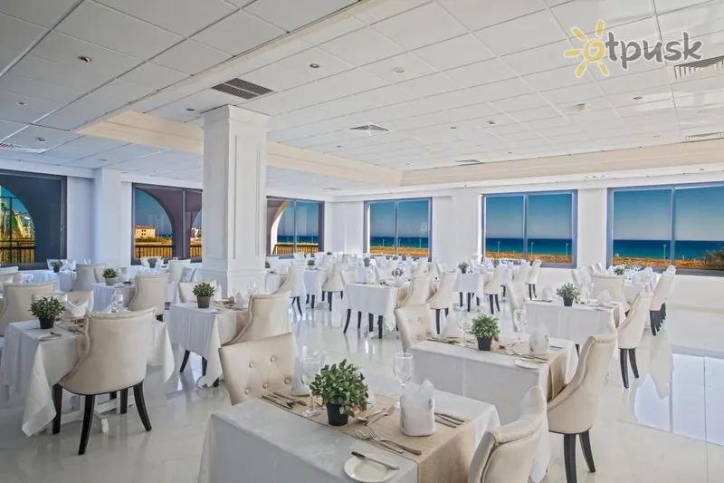Фото отеля Anmaria Beach Hotel 4* Айя Напа Кипр бары и рестораны