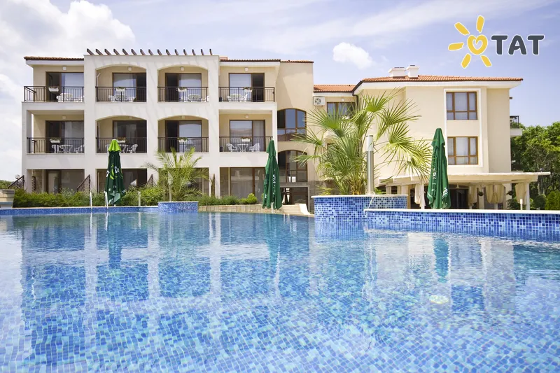 Фото отеля Paradise Bay Hotel 3* Созопіль Болгарія екстер'єр та басейни