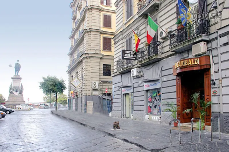 Фото отеля Garibaldi Hotel 3* Неаполь Италия экстерьер и бассейны
