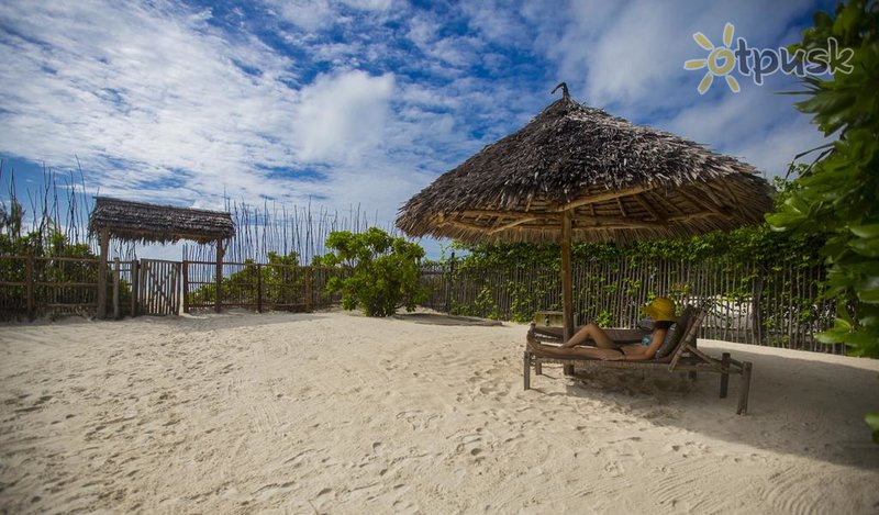 Фото отеля The Loop Beach Resort 3* Джамбиани Танзания пляж