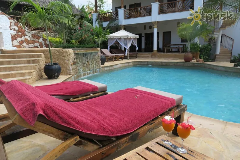 Фото отеля Natural Kendwa Villa 4* Кендва Танзанія екстер'єр та басейни