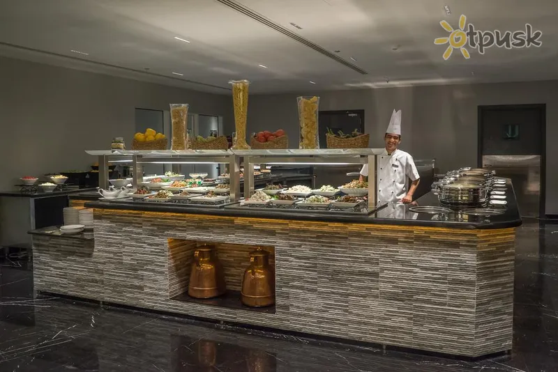 Фото отеля Best Western Plus Doha 4* Доха Катар бари та ресторани