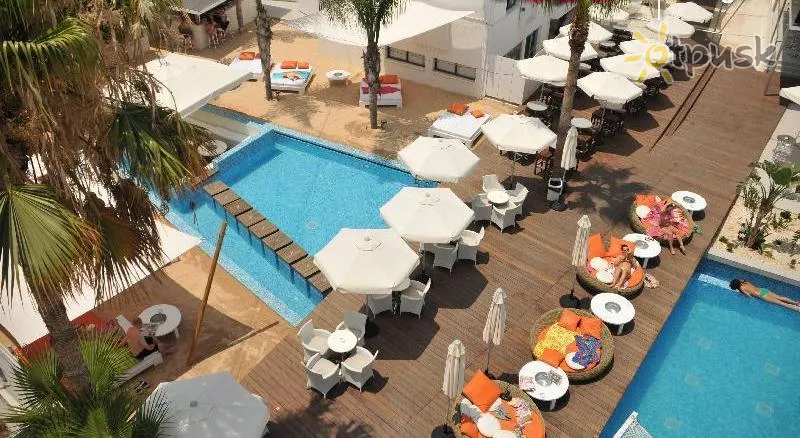 Фото отеля Tsokkos Holiday Hotel Apartments 3* Aija Napa Kipra ārpuse un baseini