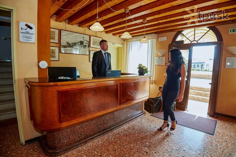 Фото отеля Riviera dei Dogi Hotel 4* Венеція Італія лобі та інтер'єр