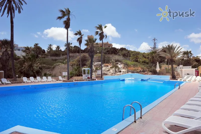 Фото отеля Beach Garden Hotel 2* Сан Джуліанс Мальта екстер'єр та басейни