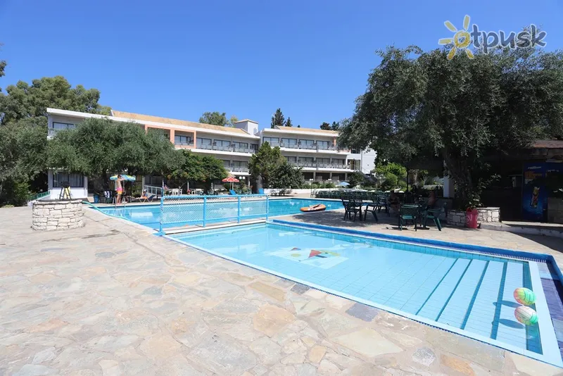 Фото отеля Dassia Holiday Club 3* о. Корфу Греція екстер'єр та басейни