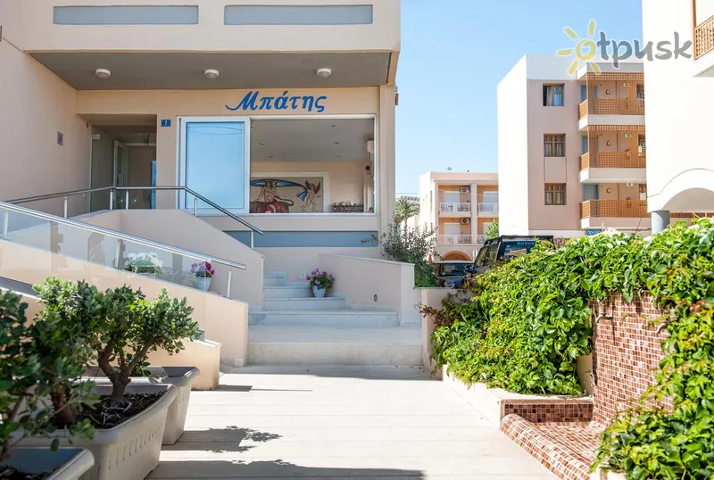 Фото отеля Batis Beach Hotel 2* Kreta – Retimnas Graikija išorė ir baseinai