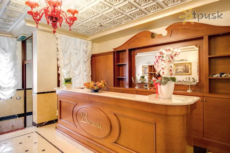 Фото отеля Domus Cavanis Hotel 3* Venecija Italija fojė ir interjeras